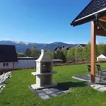 Sloneczne Chatki *